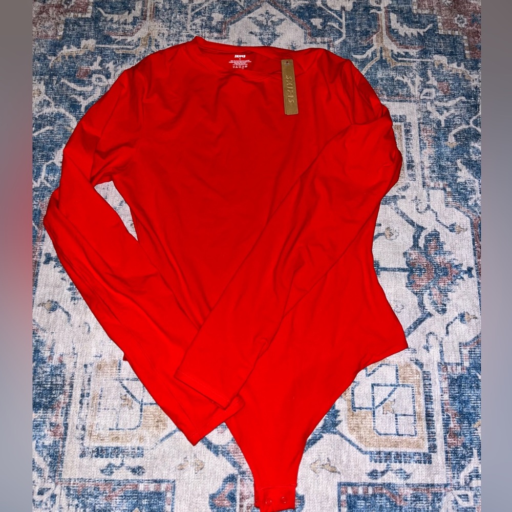 𝅺NEW Skims Fits Everybody Long Sleeve Crew Neck Bodysuit Sz XL in Ruby - Picture 8 of 10